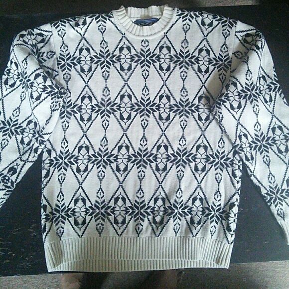 VINTAGE TOMMY SWEATER SZ L - Picture 1 of 3